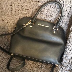 Micheal kors crossbody